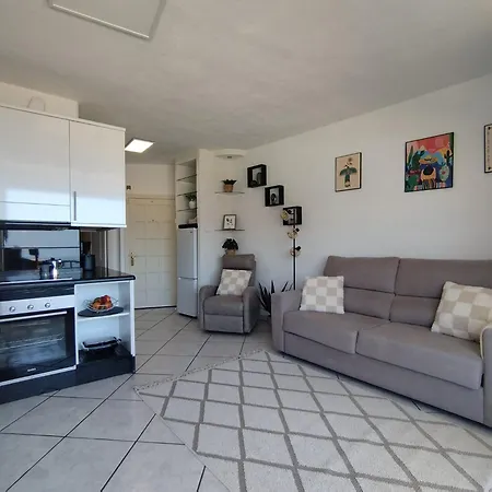 Sol Del Sur Ocean View Апартаменты *